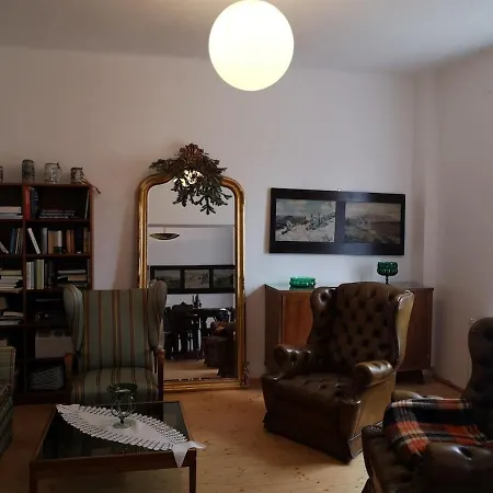 Kronichhof Tatil Evi *